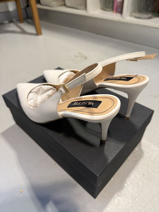 Pantofi Musette albi, piele, 40