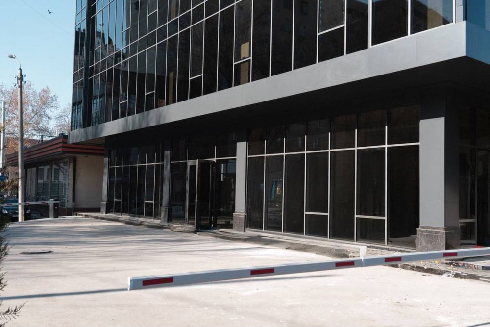 Продаётся Отдель Стоящий Здание Ул Амир Темур Ор-р Кафе Бон