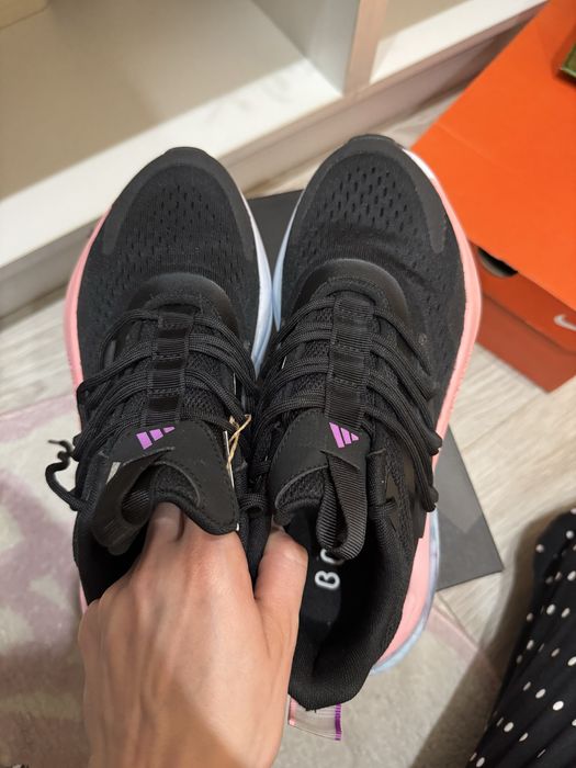 Кроссовки adidas, оригинал , на 37-38 размеры
