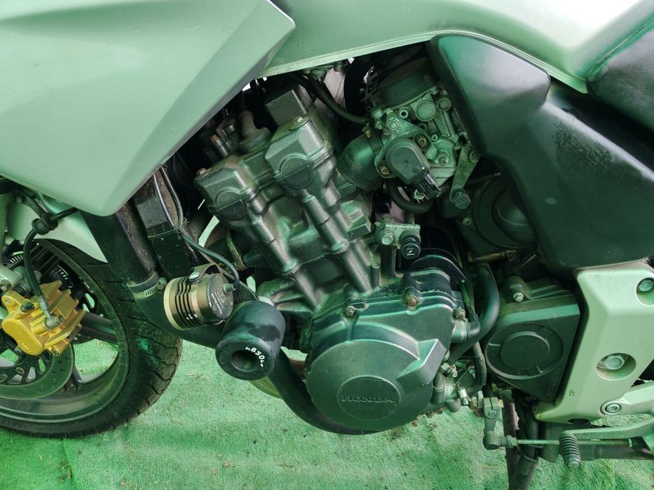 Honda CBF 600 A2(25kw) 2004 cash sau rate fixe