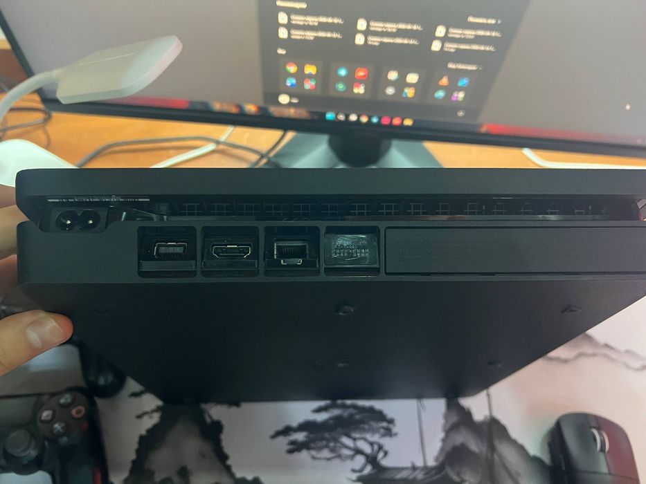 Sony PlayStation 4