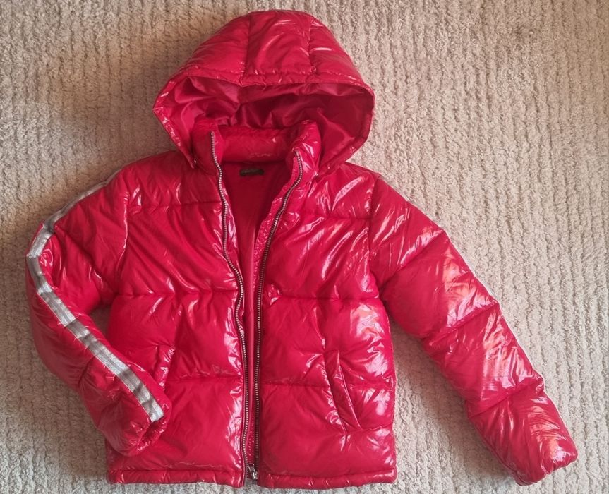 Зимно топло яке за момиче, червен цвят, Benetton 9-10-11г. (150см.)
