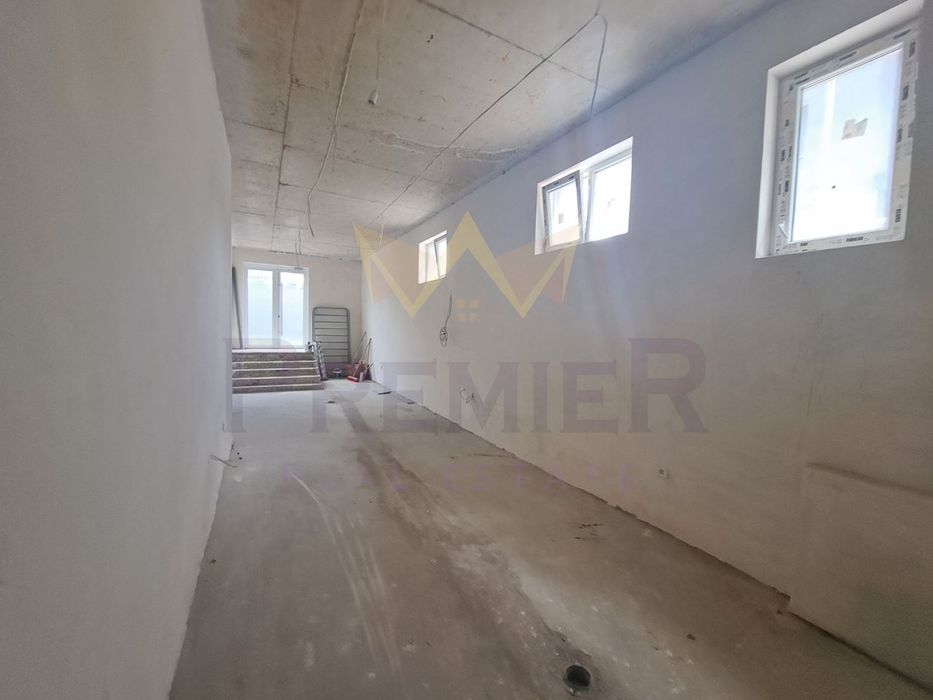 Склад в Варна-Кайсиева градина площ 80 цена 400