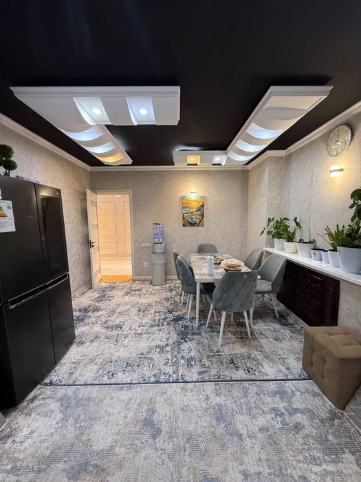 Банковский дом на: Шахрисстанская Юнусабадский район