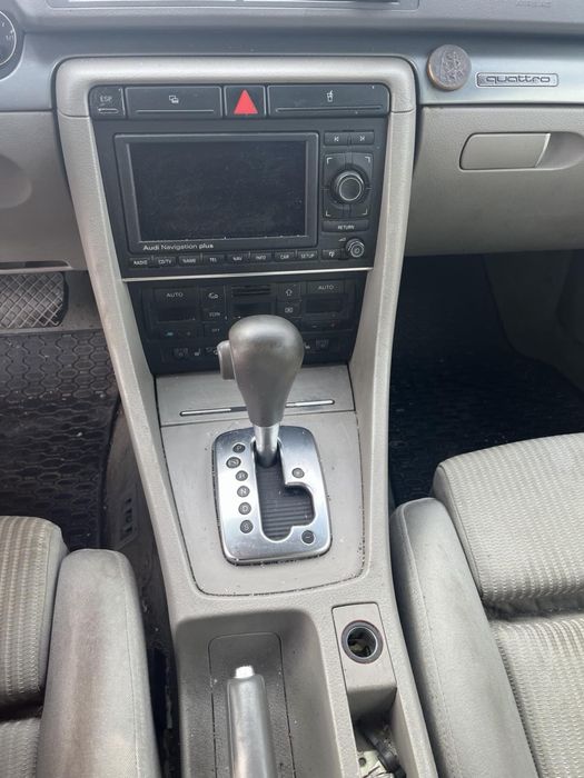 На части Audi A4 B7 Sline Avant комби 3.0Tdi Автомат Quattro