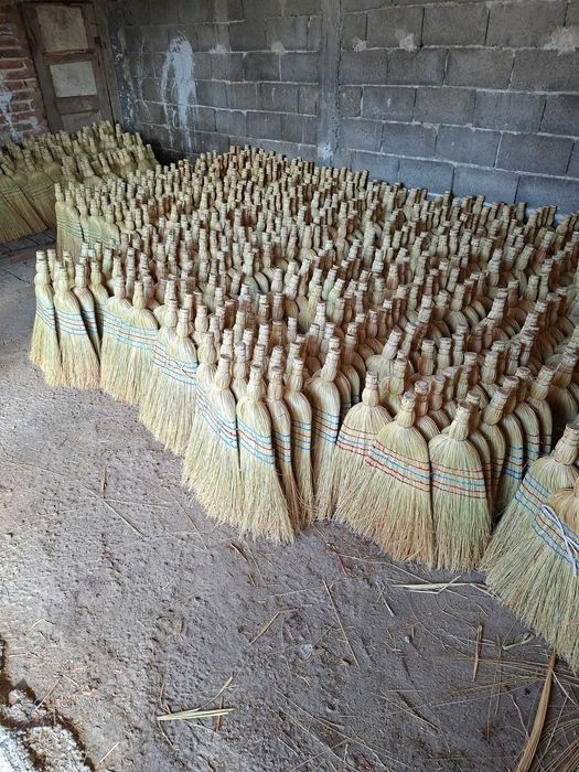 Продавам Метли на добра цена