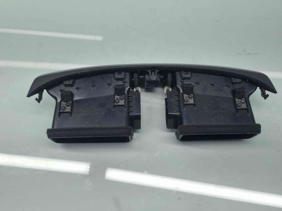 Grila aerisire centrala Nissan X-Trail (T32) [Fabr 2013-prezent] 6875