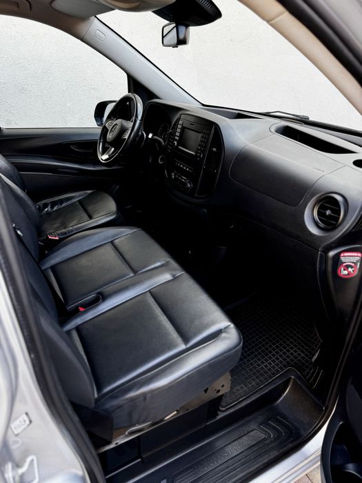 Inchiriere microbus 8+1