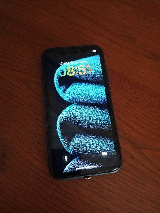 iPhone XR 64gb продам обмен