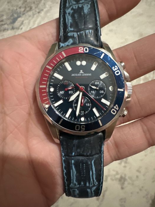 Продам часы Jackoues lemans