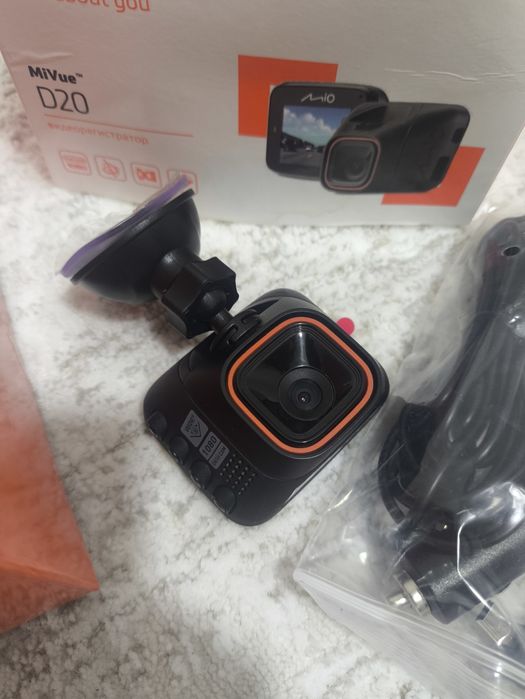 Продам регистратор на машину