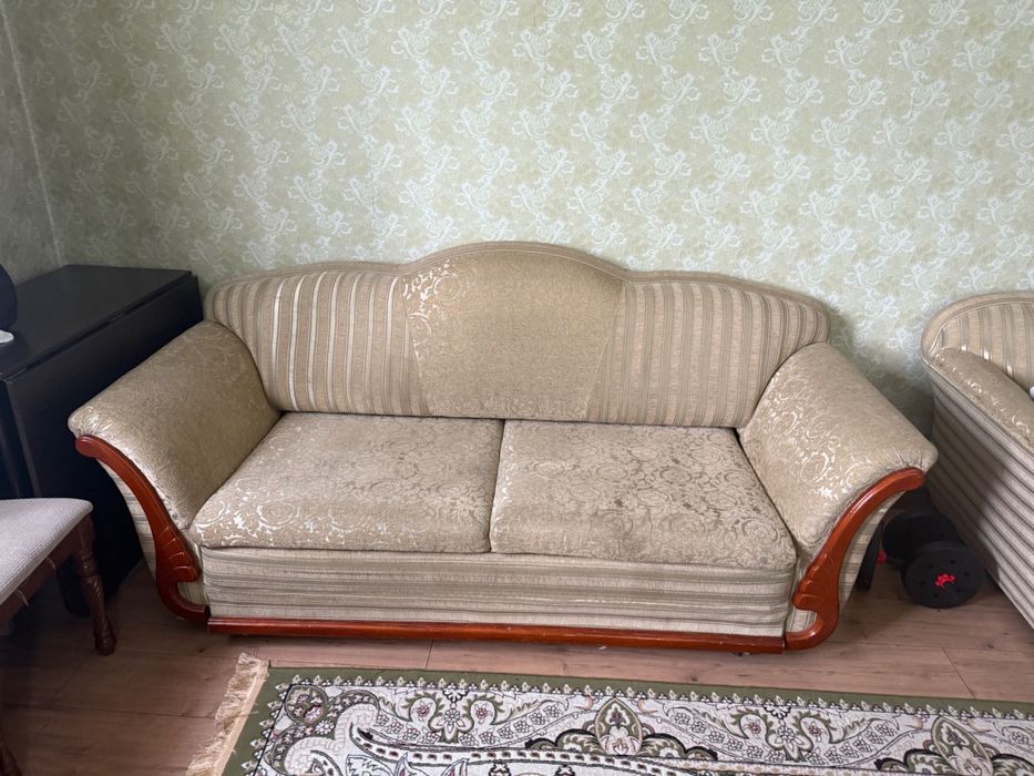 Продам диван мини диван и кресло