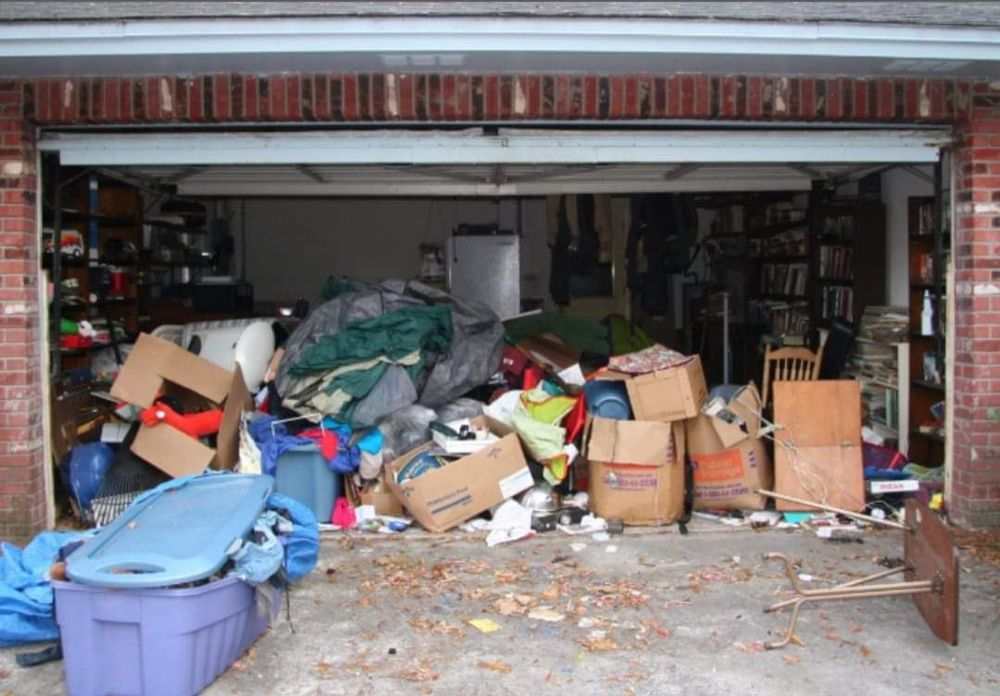 Почистване на тавани мазета гаражи. Апартаменти и къщи