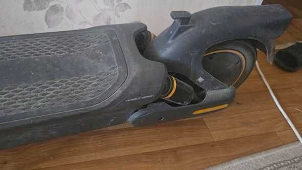Продам самокат Ninebot max g2