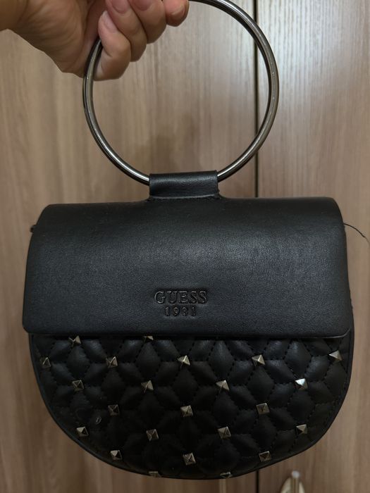 Сумка Guess почти новая