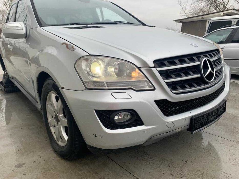 Dezmembrez mercedes ML W164 FACELIFT/bara fata ML/ML 320 cdi/ml 350/