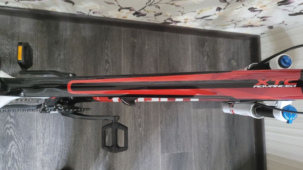 Карбоновый велосипед Giant XTC Advanced 3