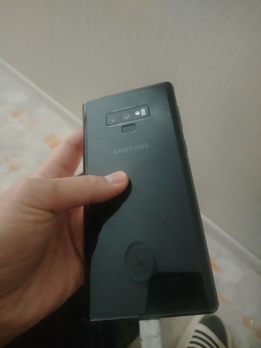 Продам самсунг ноте 9