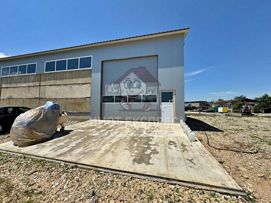 Хале 300кв.м, промишлено помещение под наем, в промишлена зона