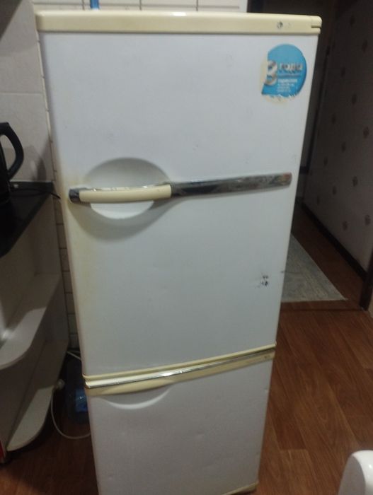 Продам холодильники