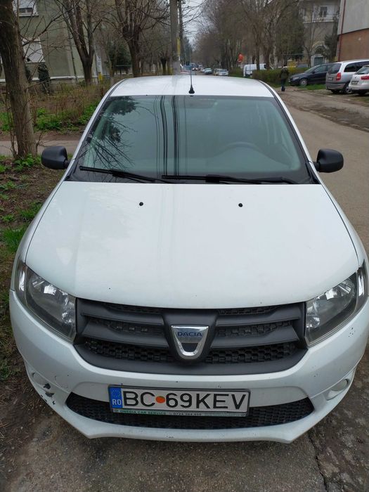 Dacia  logan  2015-  stare  buna-   3300  euro negociabil