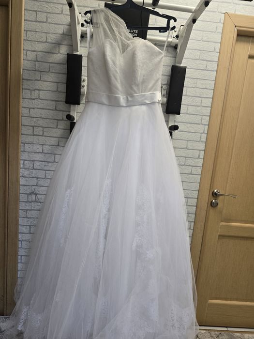 Новые свадебные платья 40'42'44'46'48'50