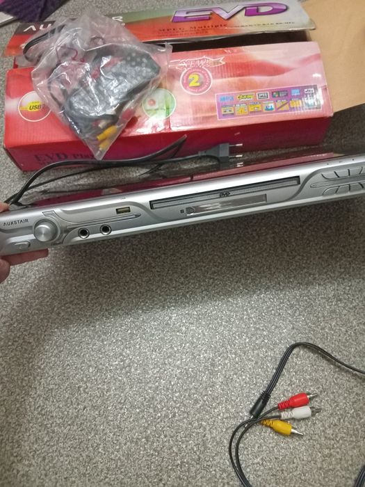 Продам DVD плейр