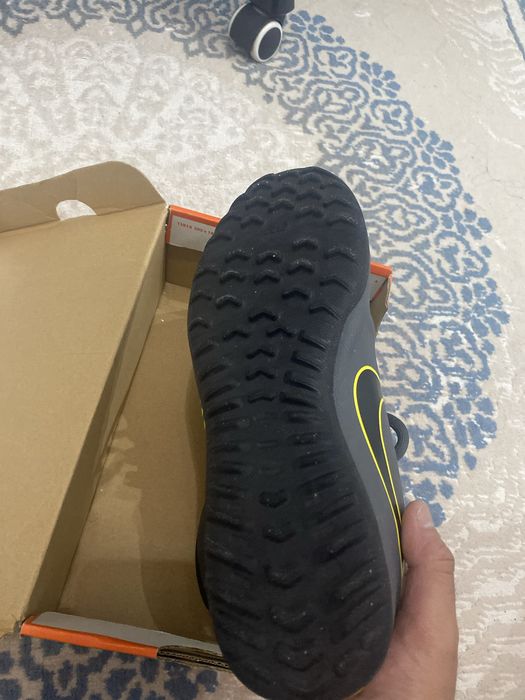 Nike сороконожка продам