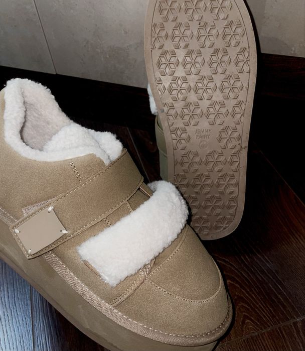 Бежови дамски обувки на платформа JENNY FAIRY