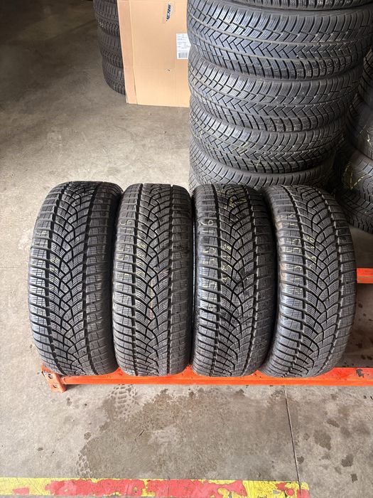 Anvelope iarna 215/55/16 GoodYear UltraGrip Performance 215 55 16 R 16