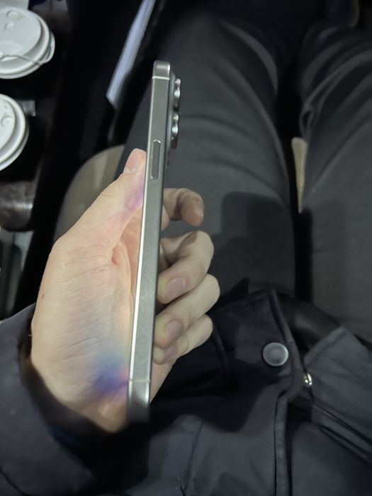 15 про макс шымкент срочно