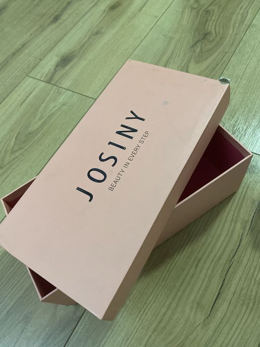 Продам обувь туфли