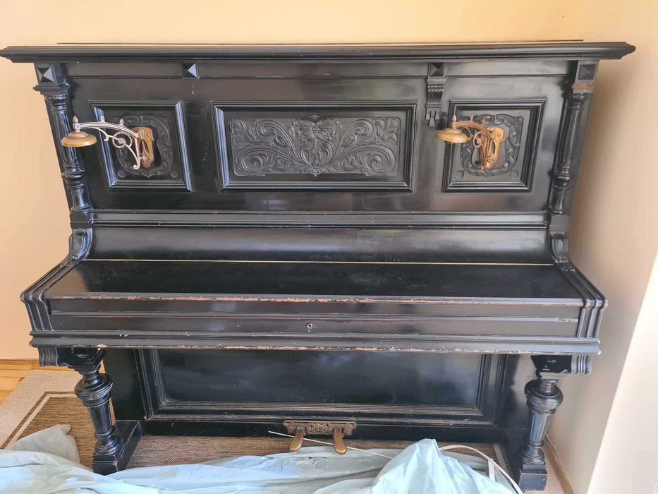 Запазено старинно пиано Ed. Seiler, A. Roeth, Sophia