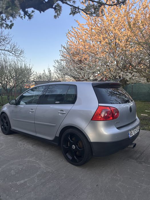 VOLKSWAGEN Golf 2005 — imagine 5