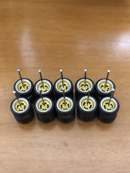 Roți 1/64 pentru machete