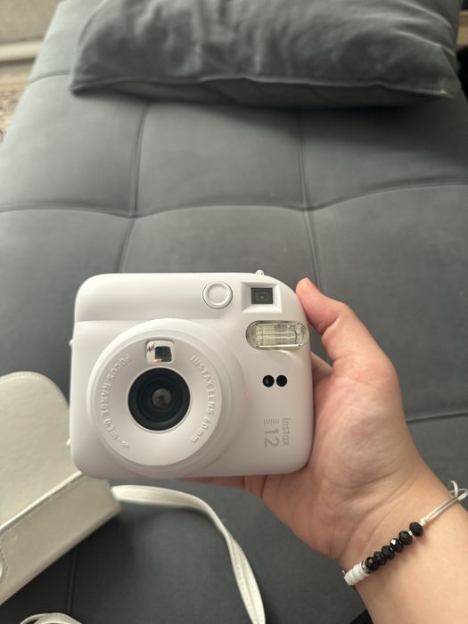 Продается instax mini