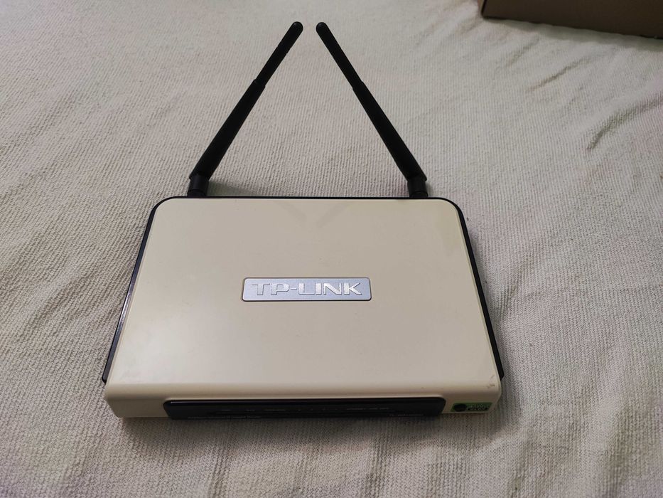 Рутер TP-Link TL-WR1042ND