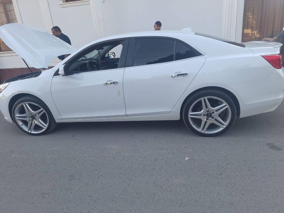 Малибу 1 сотилад