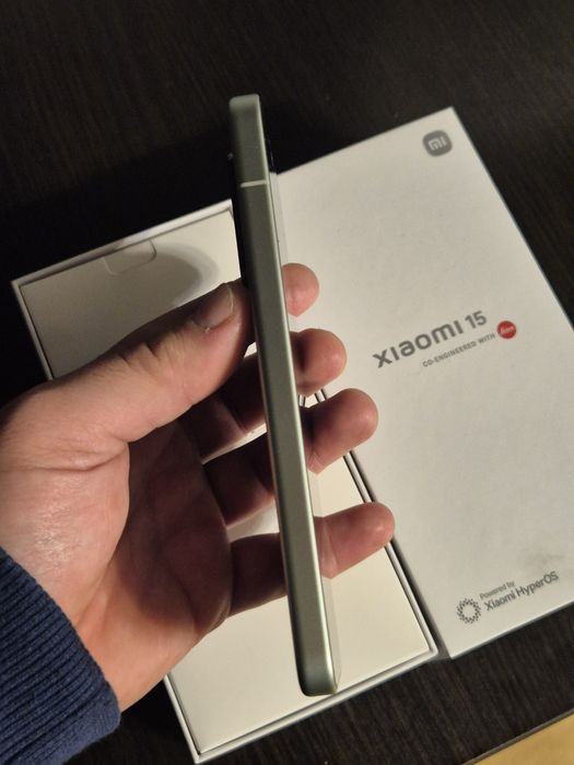 Xiaomi 15, 12gb ram, 512gb stocare.