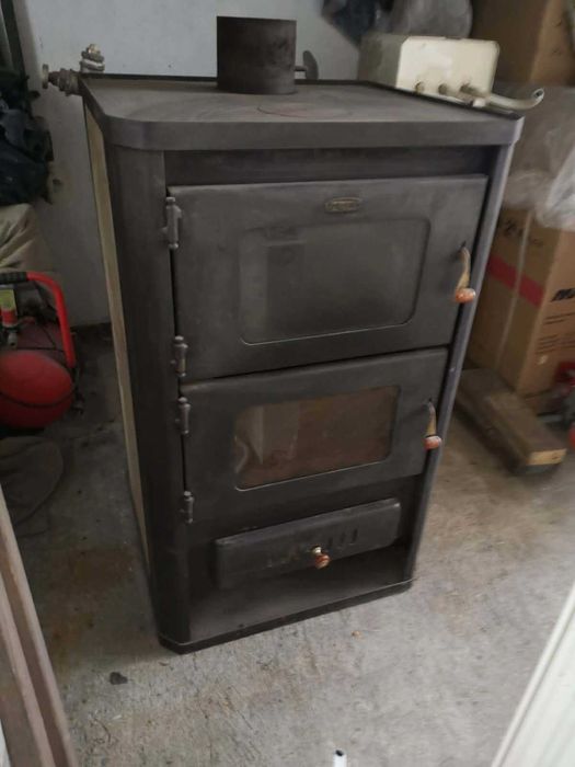 Камина PRITY с водна риза и фурна