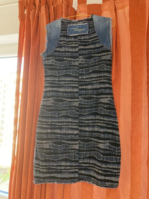 Vand rochie Desigual marime M