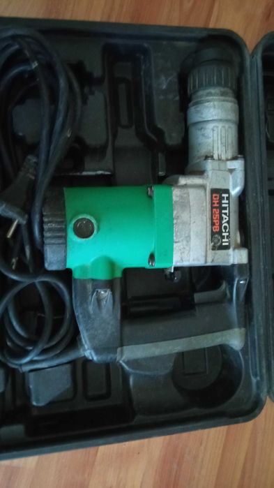 Перфоратор Hitachi