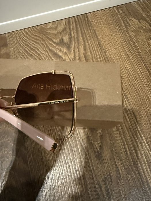 Солнечные очки Ana Hickmann
