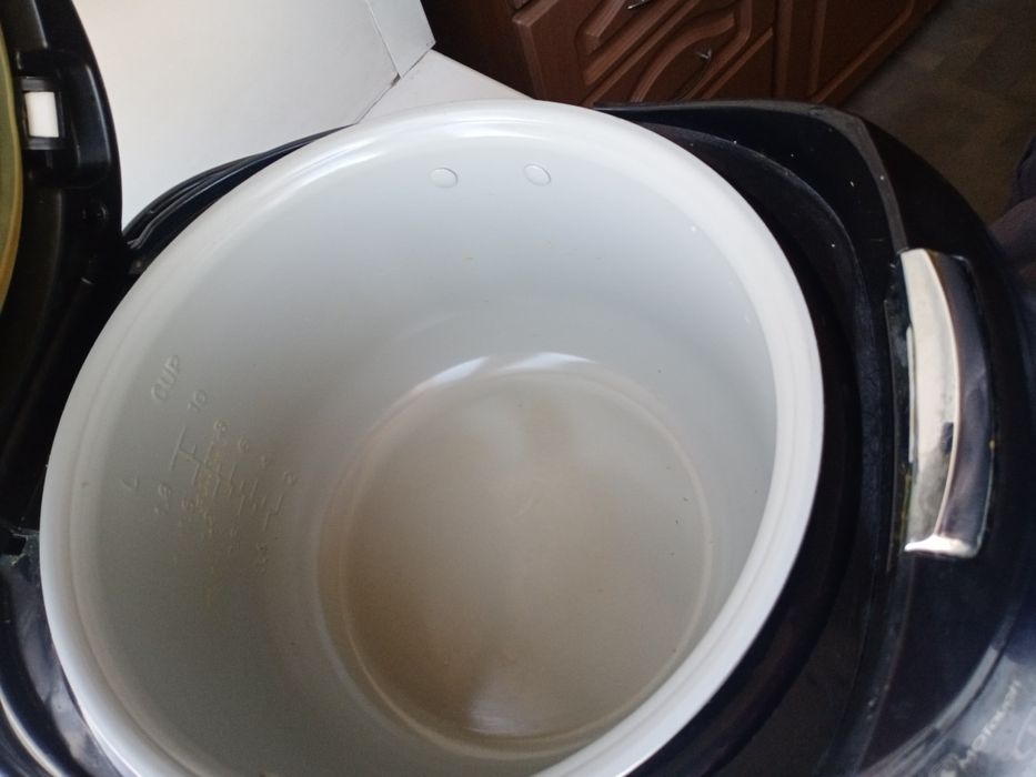 Мультиварка Polaris