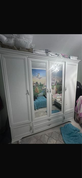 Срочно улкен шкаф сатылады