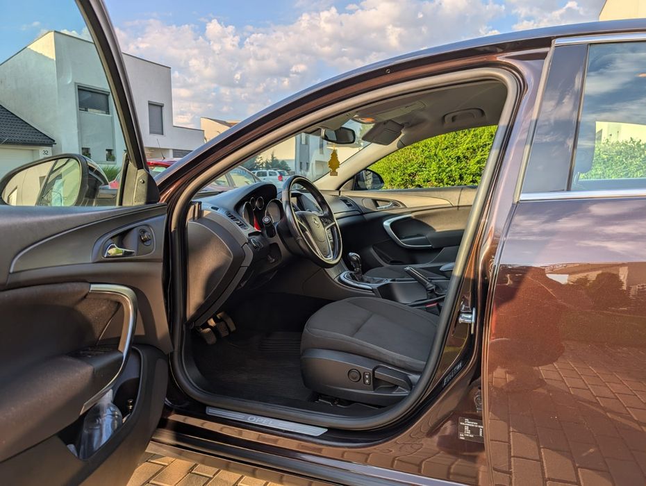 Opel Insignia  2013