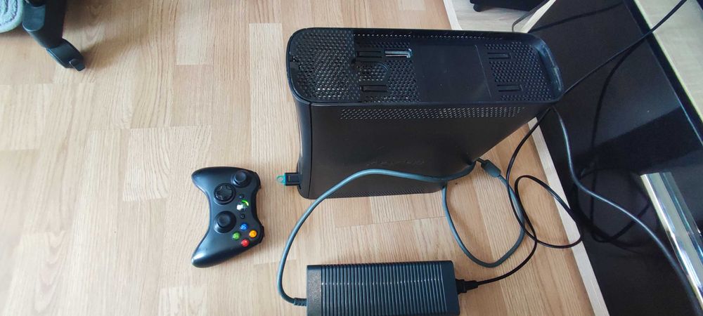 Consola Xbox 360 fat modata Rgh3 Gta 5 Minecraft Fifa19
