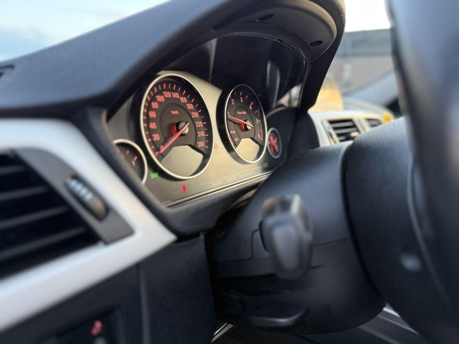 BMW 2016 320D  EfficientDynamics – Facelift Full LED