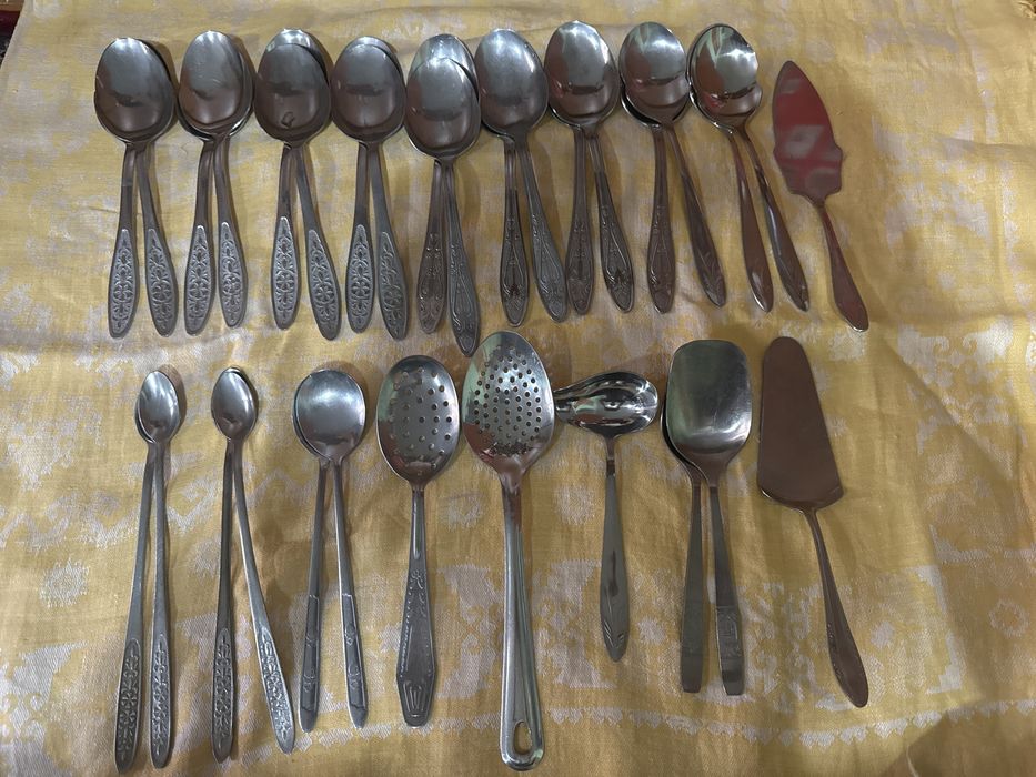 Продается  больших ложки