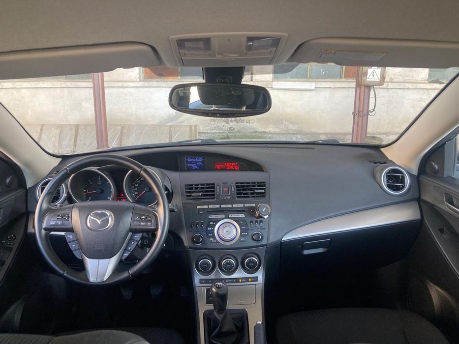 MAZDA 3 2010 — imagine 5